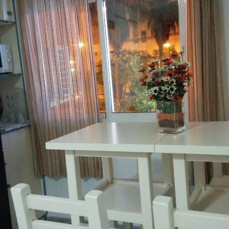 Hostal Maribel Almeria Luaran gambar