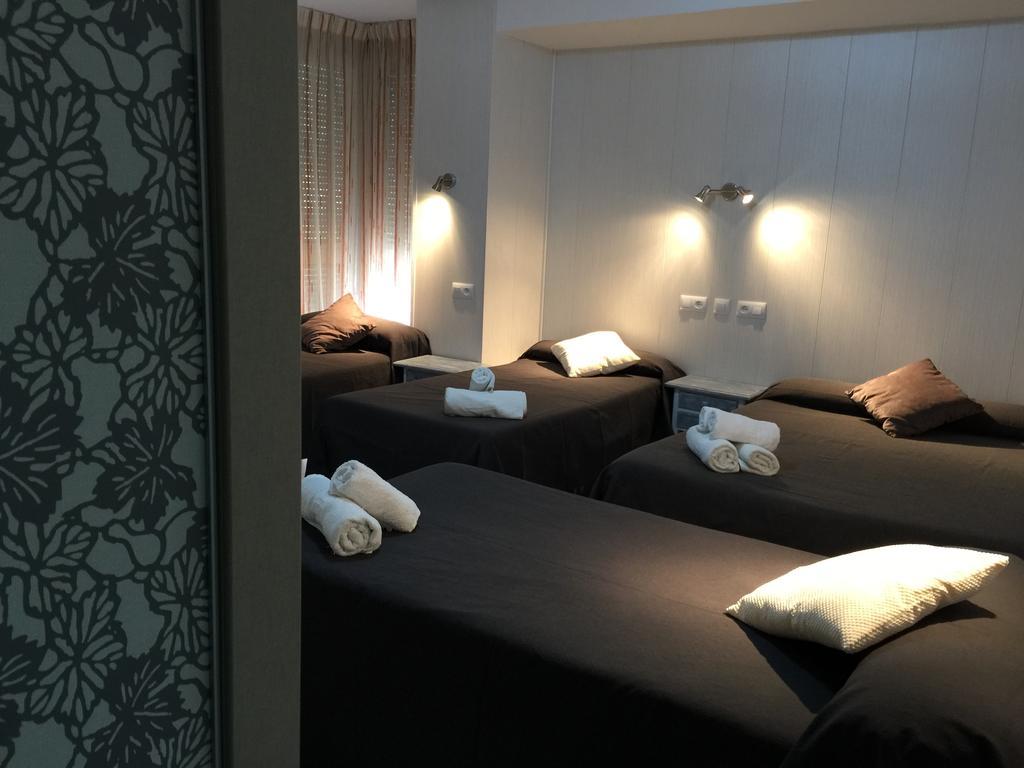 Hostal Maribel Almeria Luaran gambar