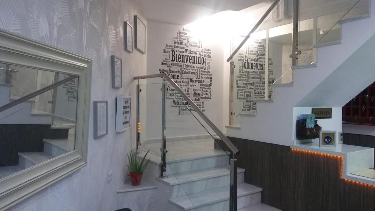 Hostal Maribel Almeria Luaran gambar