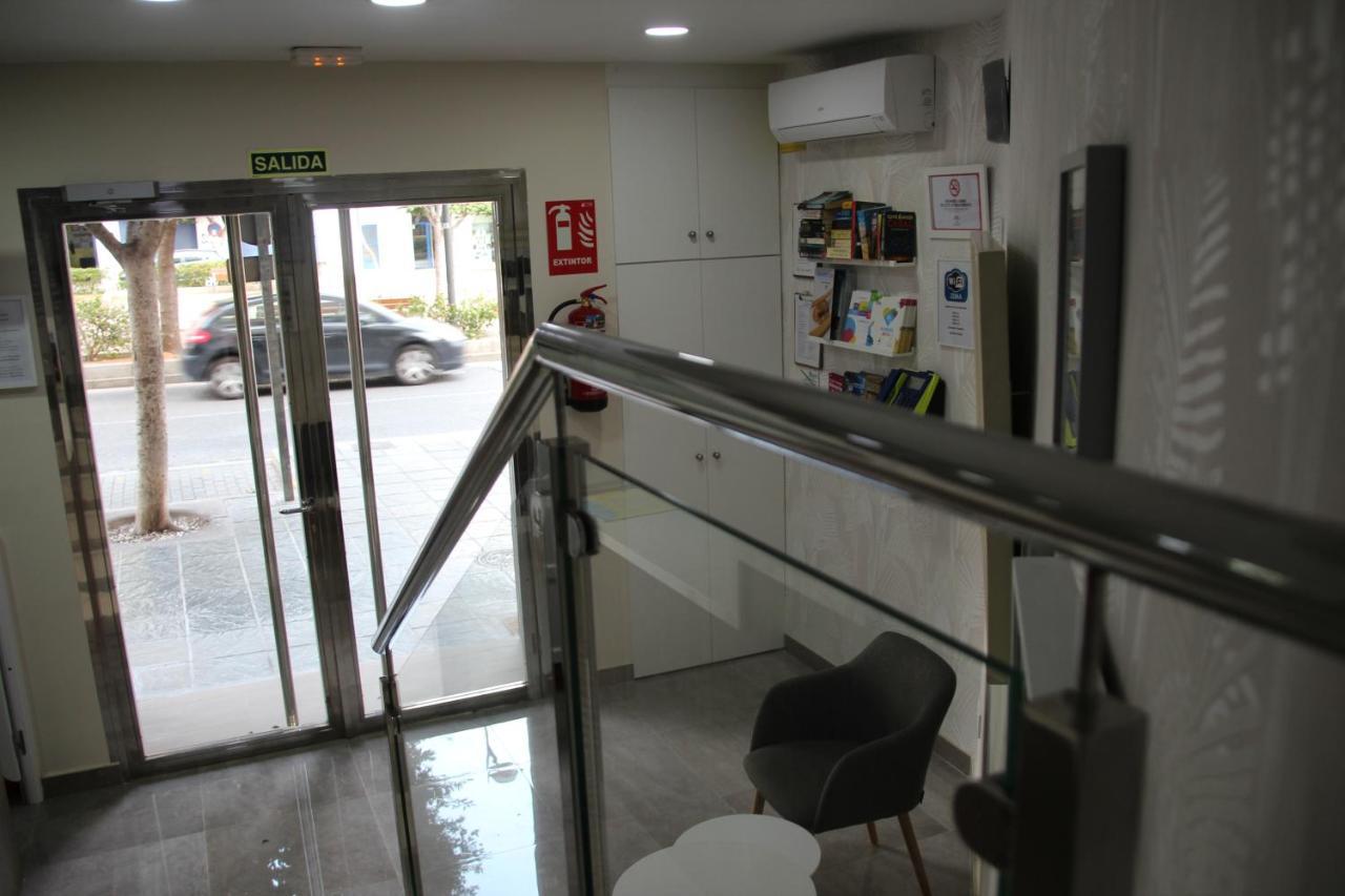 Hostal Maribel Almeria Luaran gambar